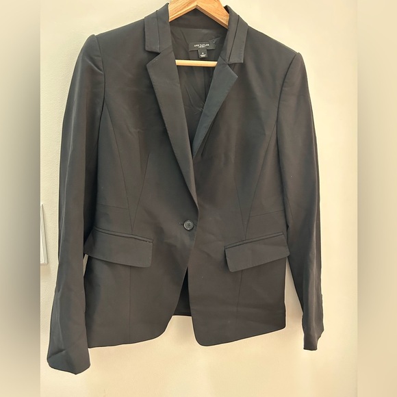 Ann Taylor Jackets & Blazers - ANN TAYLOR size 4